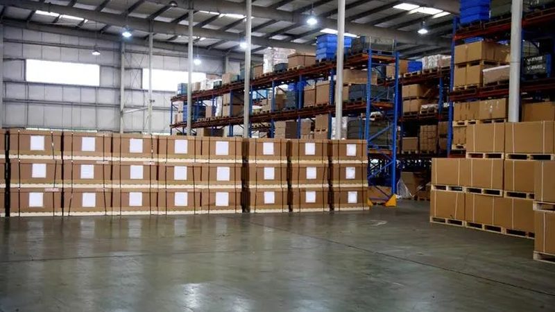悬臂式货架：揭秘其适用行业与应用优势